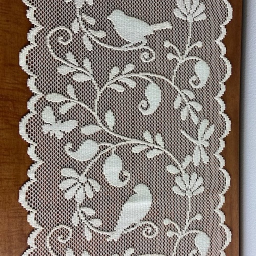 14 x 60 inch Heritage Lace cafe colored Bristol Garden Table Runner Made in USA